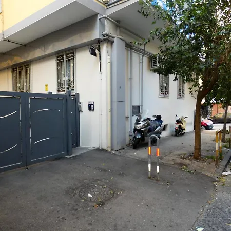Salotto Vomero 7 Naples