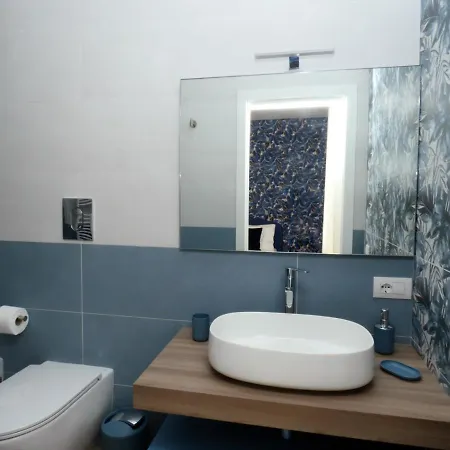 Salotto Vomero 7 * Naples