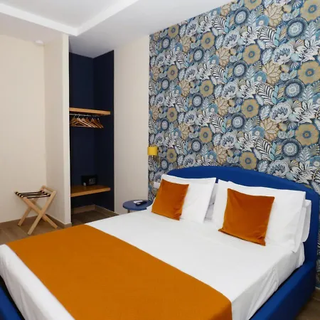 Salotto Vomero 7 شقة